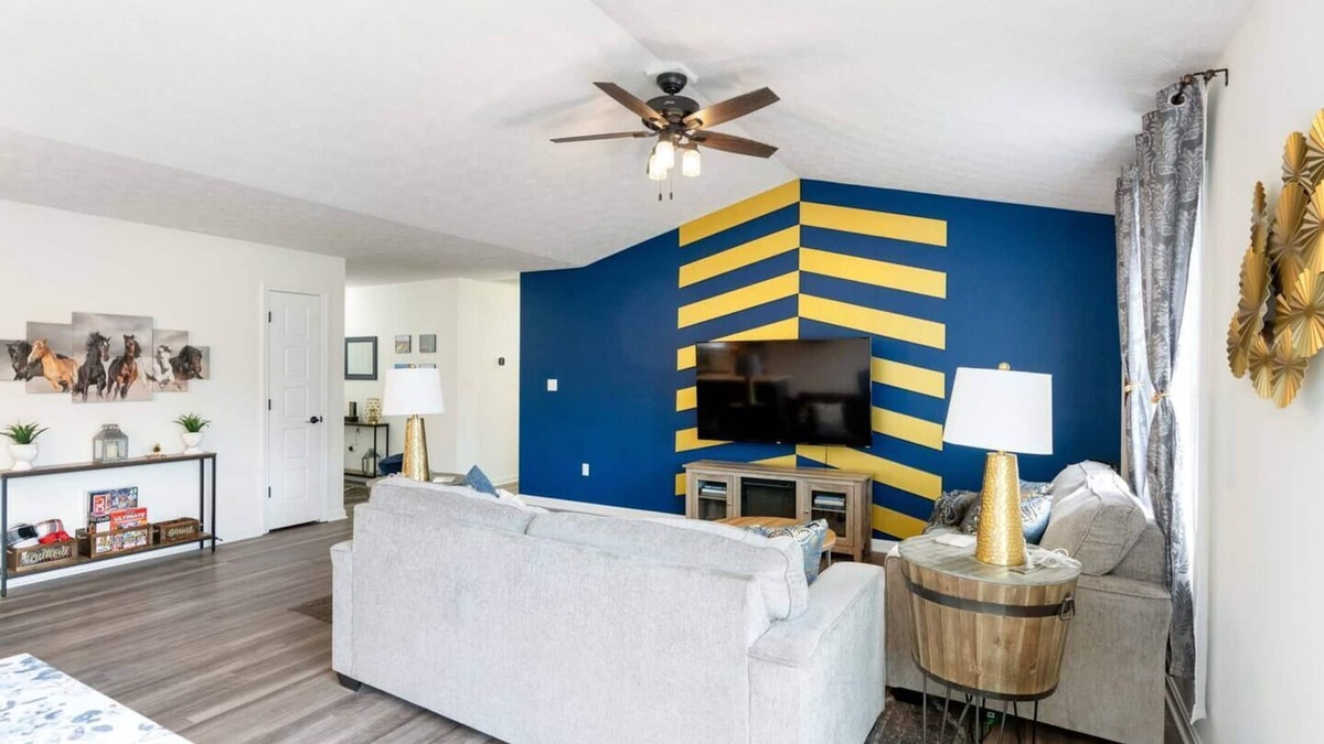 Buechel House | DerbyCityRetreat|GameRoomArcades|Firepit|Sleep8