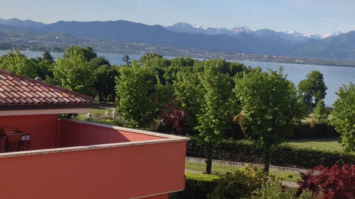 Rivoltella Apartment | Desenzano, Rivoltella, a few steps away from the lake