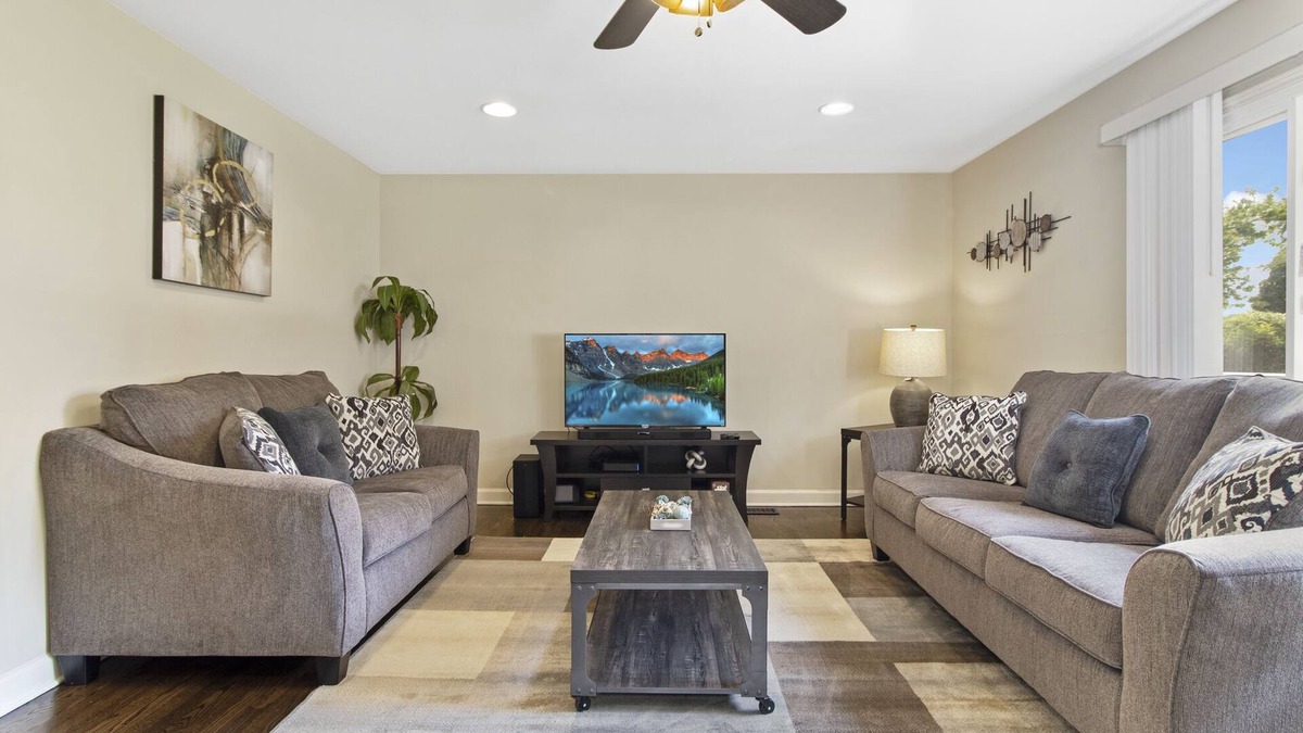 Des Plaines House | Des Plaines Rental