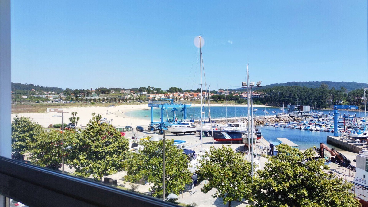 Portonovo Apartment | Desconectaengalicia El Pescador, Vistas al Puerto, 200m Playa