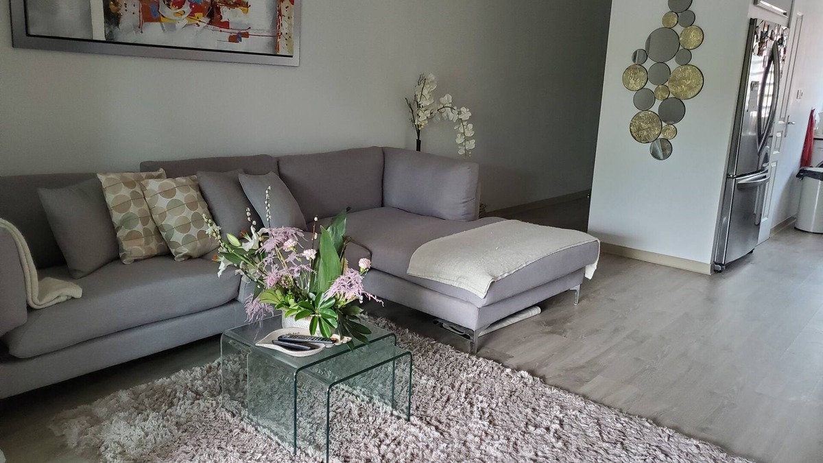 Baie-Mahault Apartment | Description en anglais