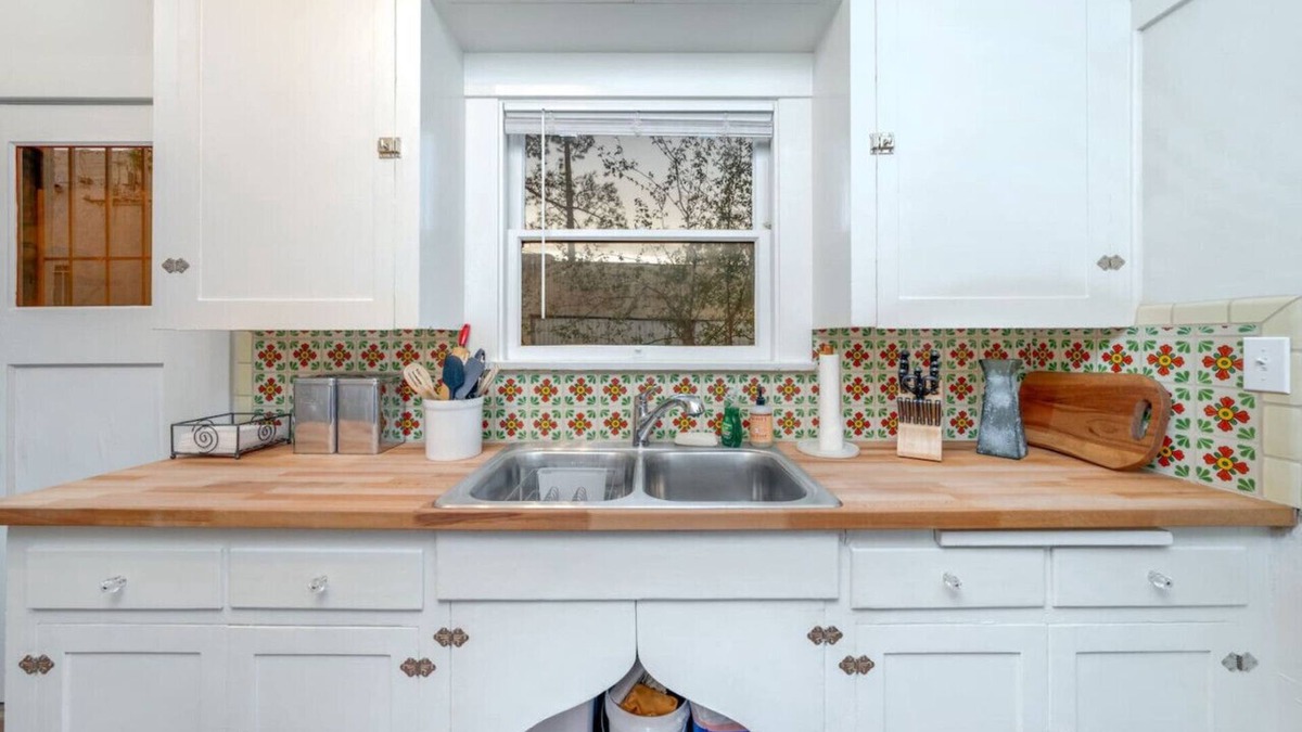 West University House | Desert Bloom /1 BR 1 BA/Blocks from U of A
