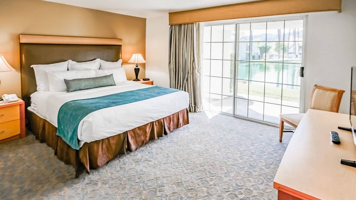 La Quinta Resort | Desert Breezes Resort - Condo- 2bdrm/2bath- BNP Paribas Open - 3/15-3/22