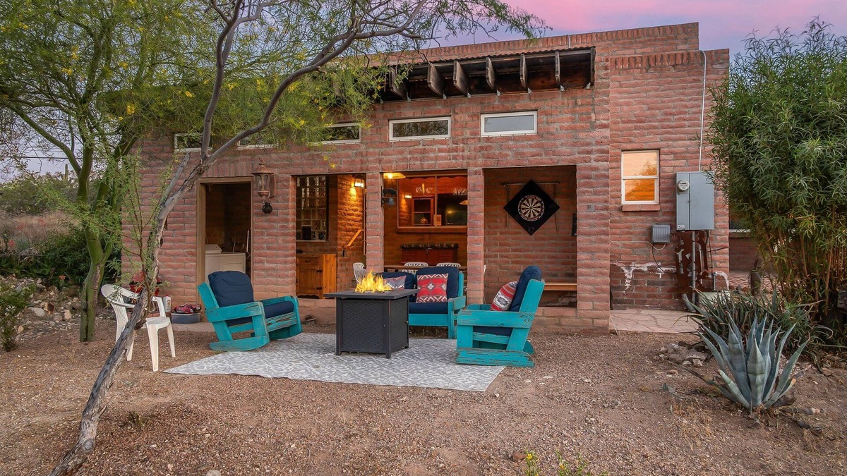 Del Cerro Estates House | Desert Dreams:Winter in the West! Mins to downtown