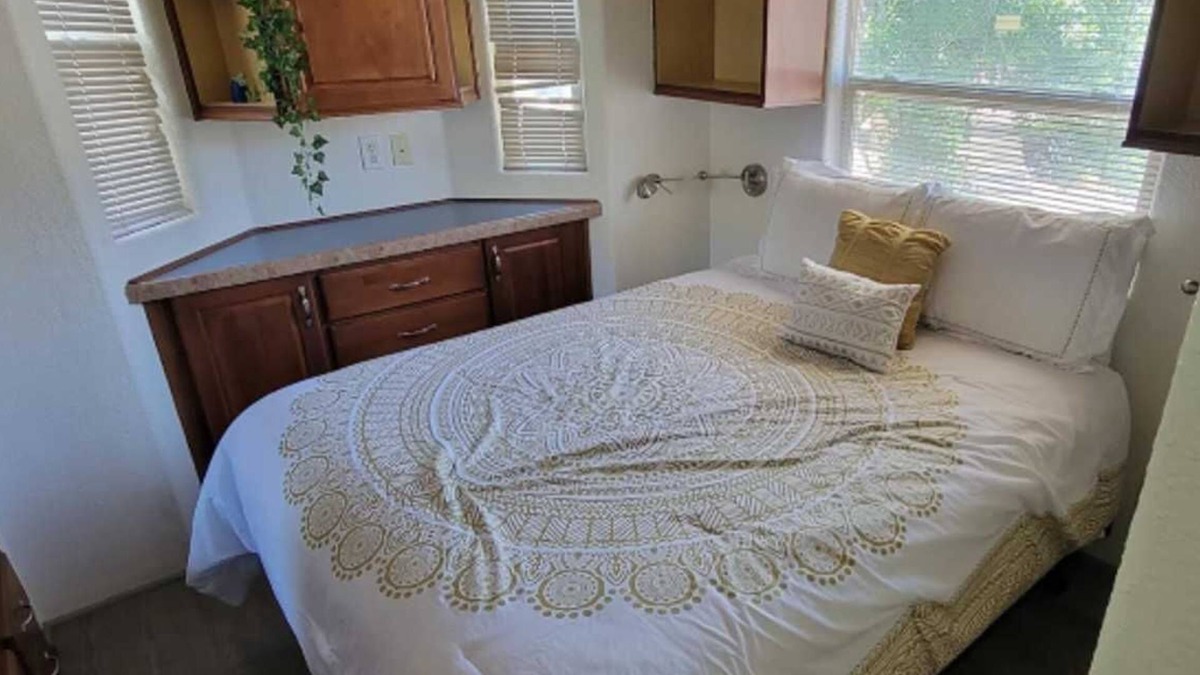 Jacumba RV Rental | Desert Haven Resort Perfect for Active Couples Seeking Adventure
