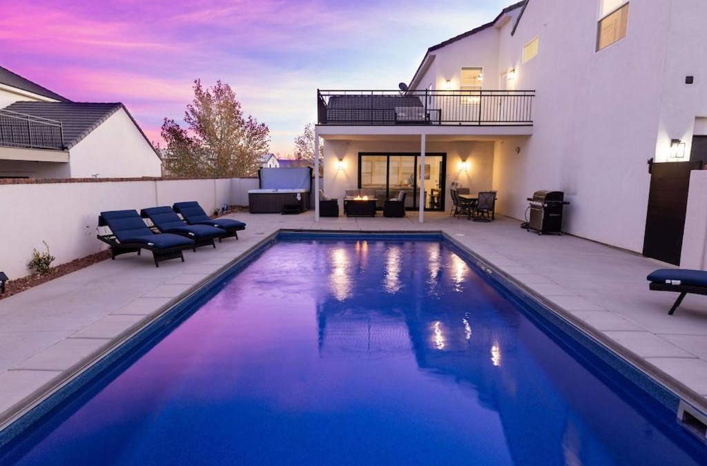 Hurricane House | Desert Pearl at Elim Valley Resort 4299 Private Pool, Hot Tub, Spacious Living room, and More