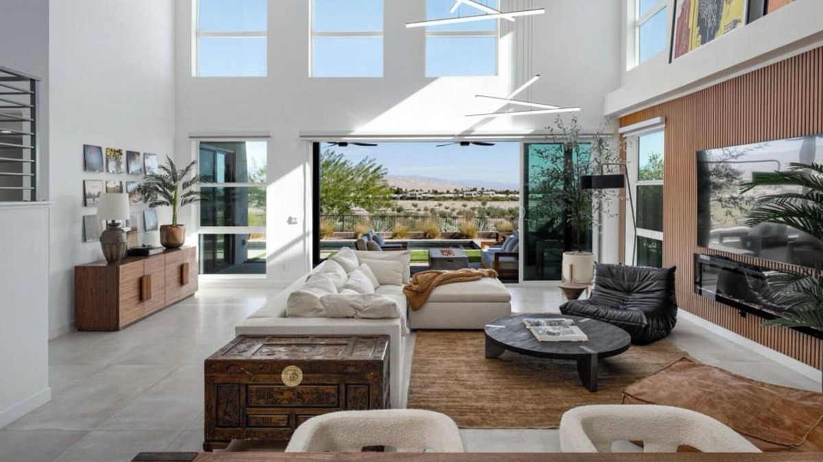 Palm Springs House | Desert Views Home with Pool/Spa 3-bedroom w/access to gym & miles of trails
