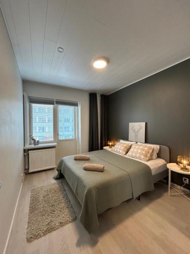 Turku Apartment | Design and chill two-room condo with balcony near bus- and railwaystation