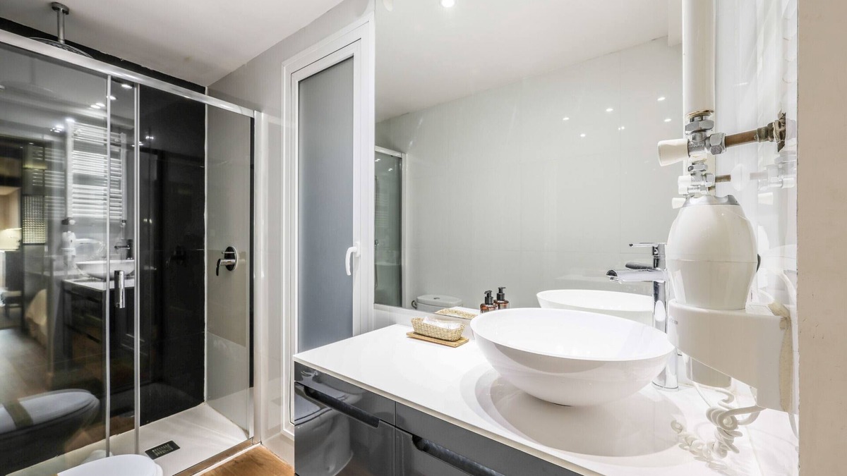 Chueca Apartment | Design and Comfort in the Heart of Madrid Chueca I1I