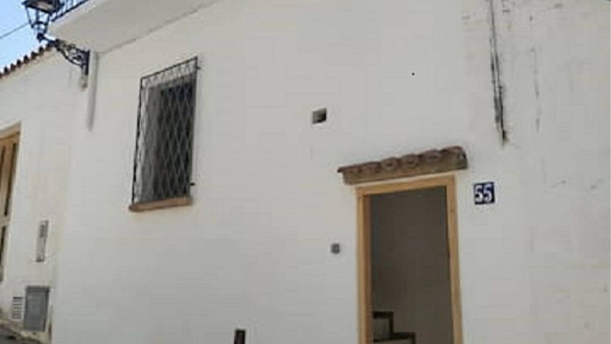 Masnou Apartment | Design apartment close to train, beach and Barcelona