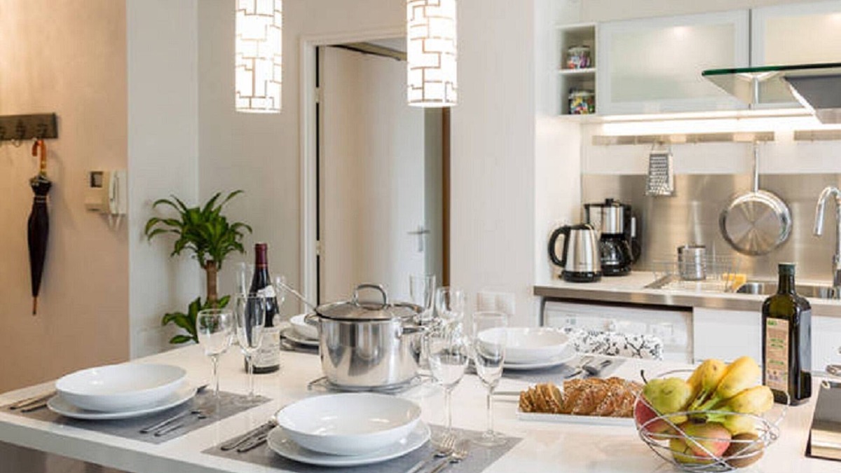 Gambetta Apartment | Design Apartment @ Paris La Defense