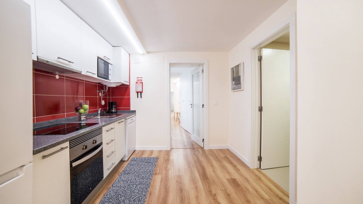 Pena Apartment | Design apartment with A/C, wifi, small outside patio and 500m from city cente