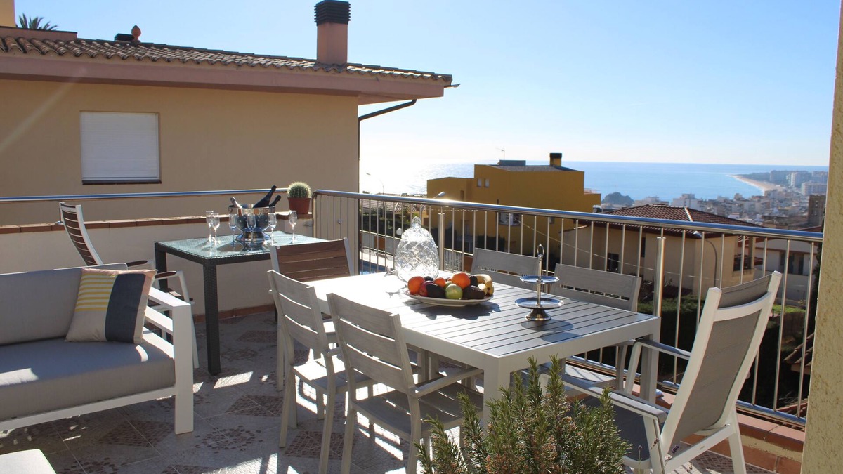Blanes House | DESIGN House Panorama Beach/pool with Spa Jacuzzi 5 bedrooms plus a loft.