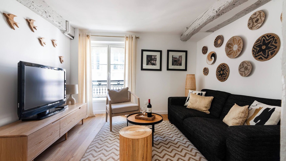 Odeon Apartment | Designer 1BR in St Germain with AC, up to 4 guests