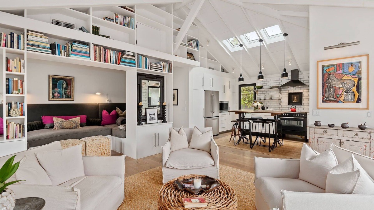 East Mesa House | Designer Home just Steps From The Beach with Hot Tub & Fire Pit
