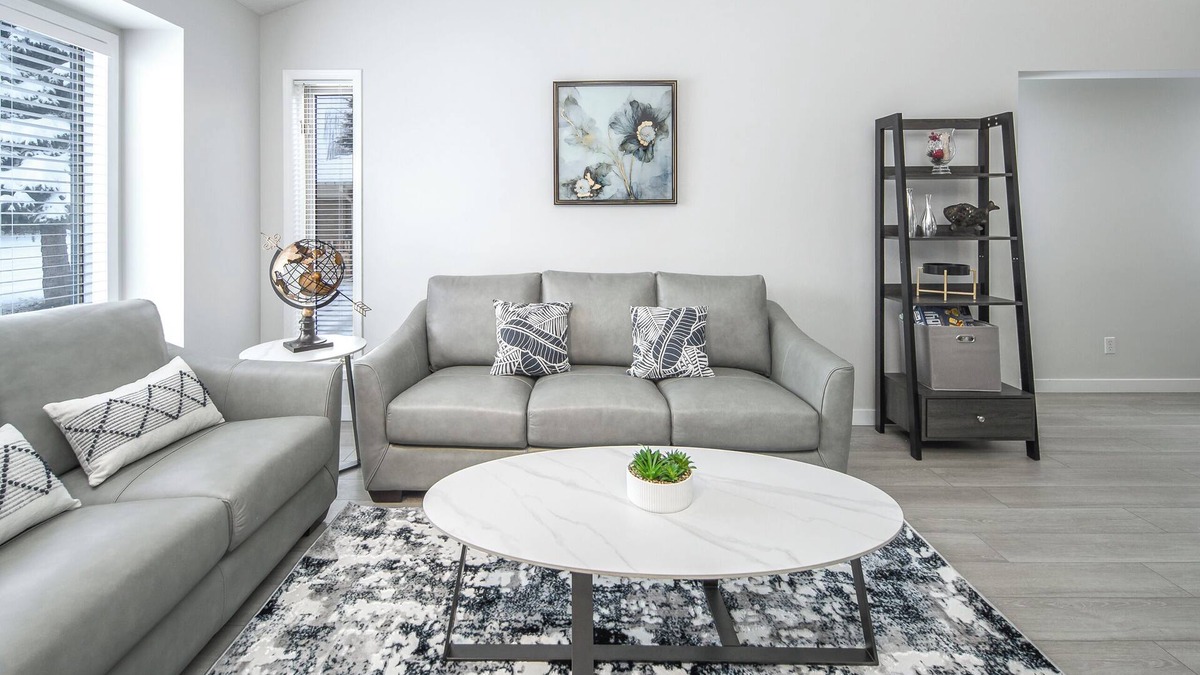 Northwest Calgary House | Designer Inspired Serene Home! 5BR/3.5BA/Garage/Fireplace