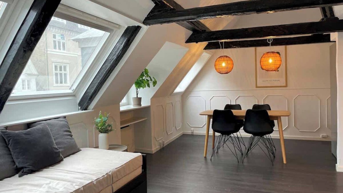Indre By Apartment | Designer Loft - Direct "Marble Church" Views