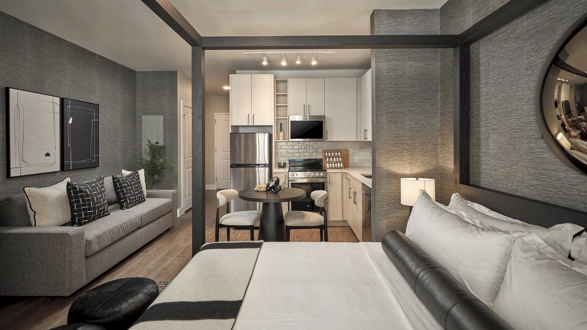 Center City Apartment | Designer Luxury in Center City