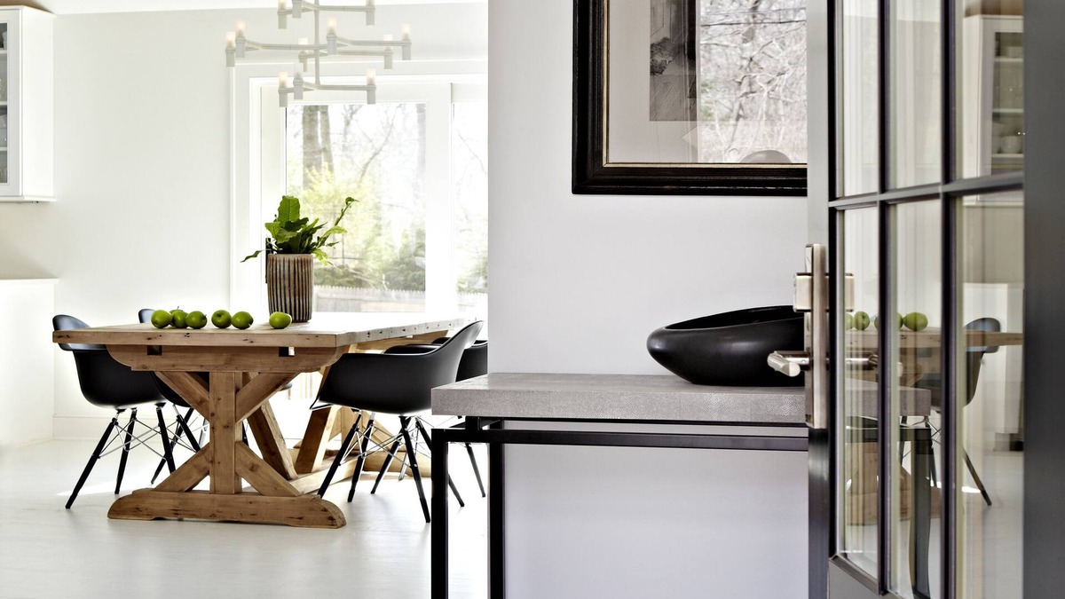 Sag Harbor House | Designer Sag Harbor Village home is a short walk to Main Street and boat.