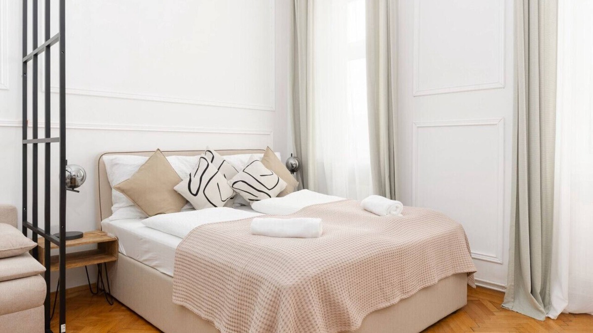 Funfhaus Apartment | Designer Spacious Apart Near Schönbrunn