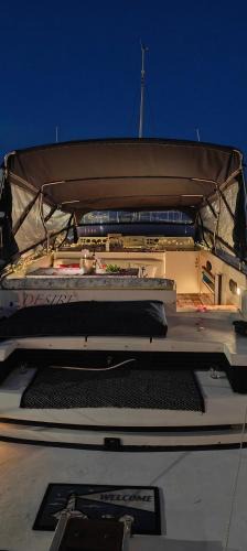 Castellammare Vucciria Boat Rental | Desirè Charming House Boat