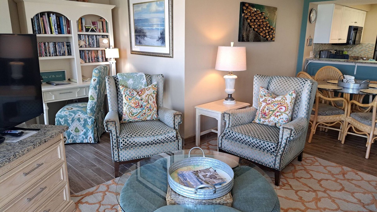 Myrtle Beach Condo | Desirable Area 77th Ave N on the Ocean ~♡~ Our 14th year on Vrbo!