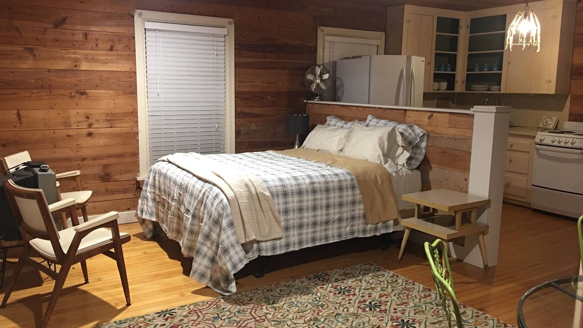 Elmwood Area Apartment | Desirable Elmwood location. Tudor style garage apt studio w/central heat& a/c.