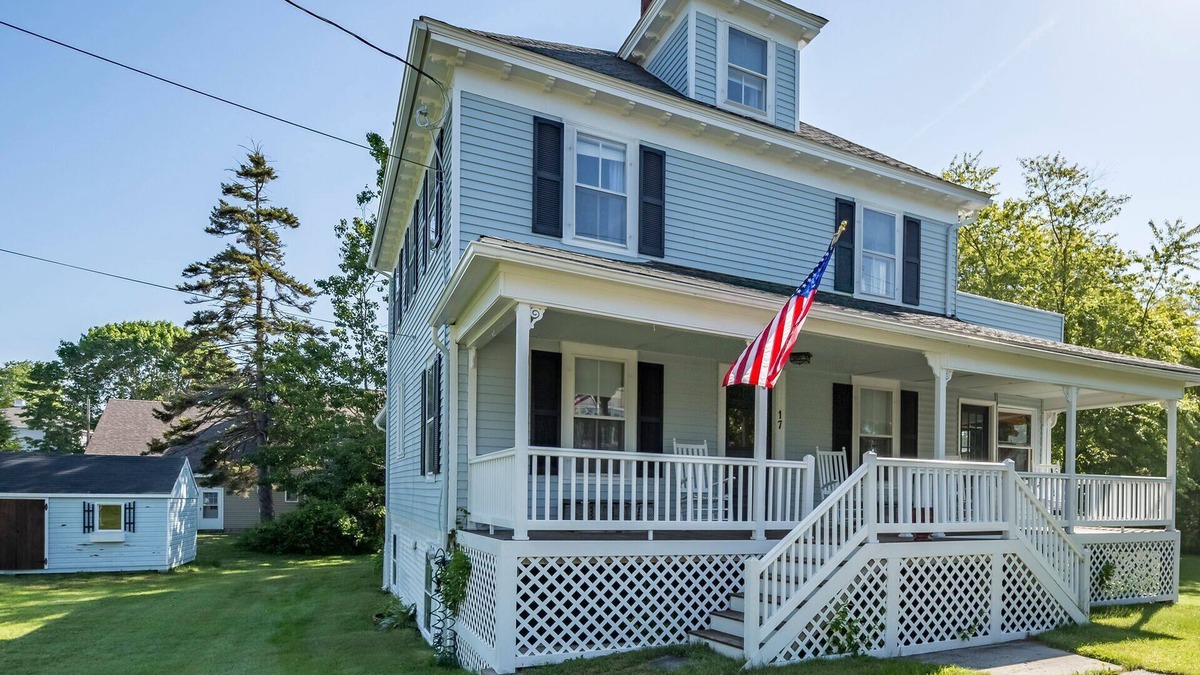 Rye House | Desirable Rye Beach House Location