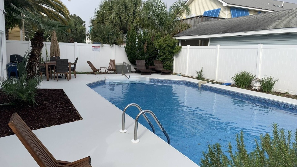 Frangista Beach House | Destin Beach Oasis, Ginormous Heated Pool, 4Bed/3bath 2Min Walk To Private Beach