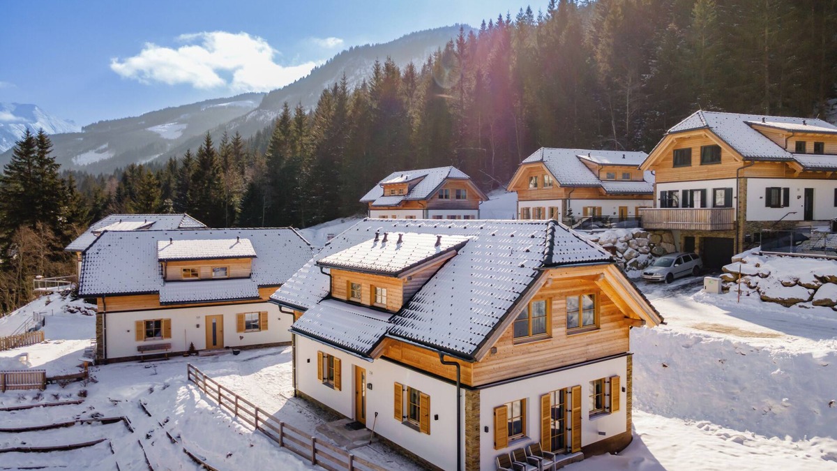 Donnersbachwald Ski Chalet | Detached chalet with sauna and garden