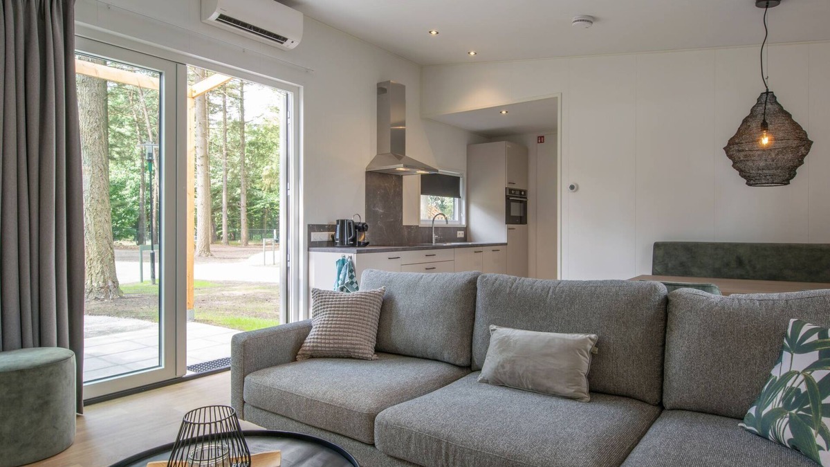 Municipality of Geldrop-Mierlo Ski Chalet | Detached chalet with air conditioning, on a holiday park, 12 km. from Eindhoven