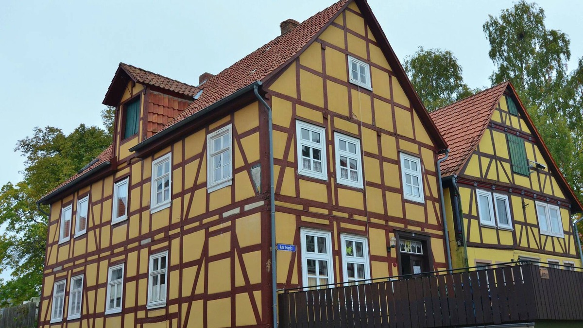Landau House | Detached holiday home with private terrace in Landau