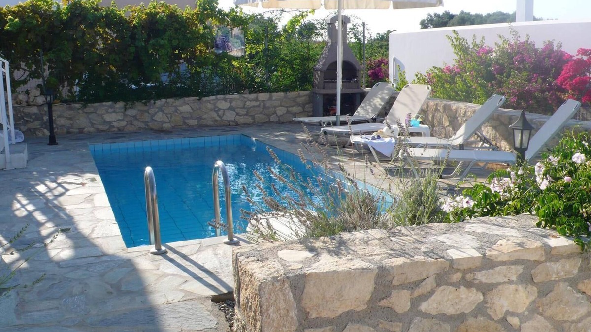 Kirianna House | Detached Holiday Villa with private pool in Loutra, Crete