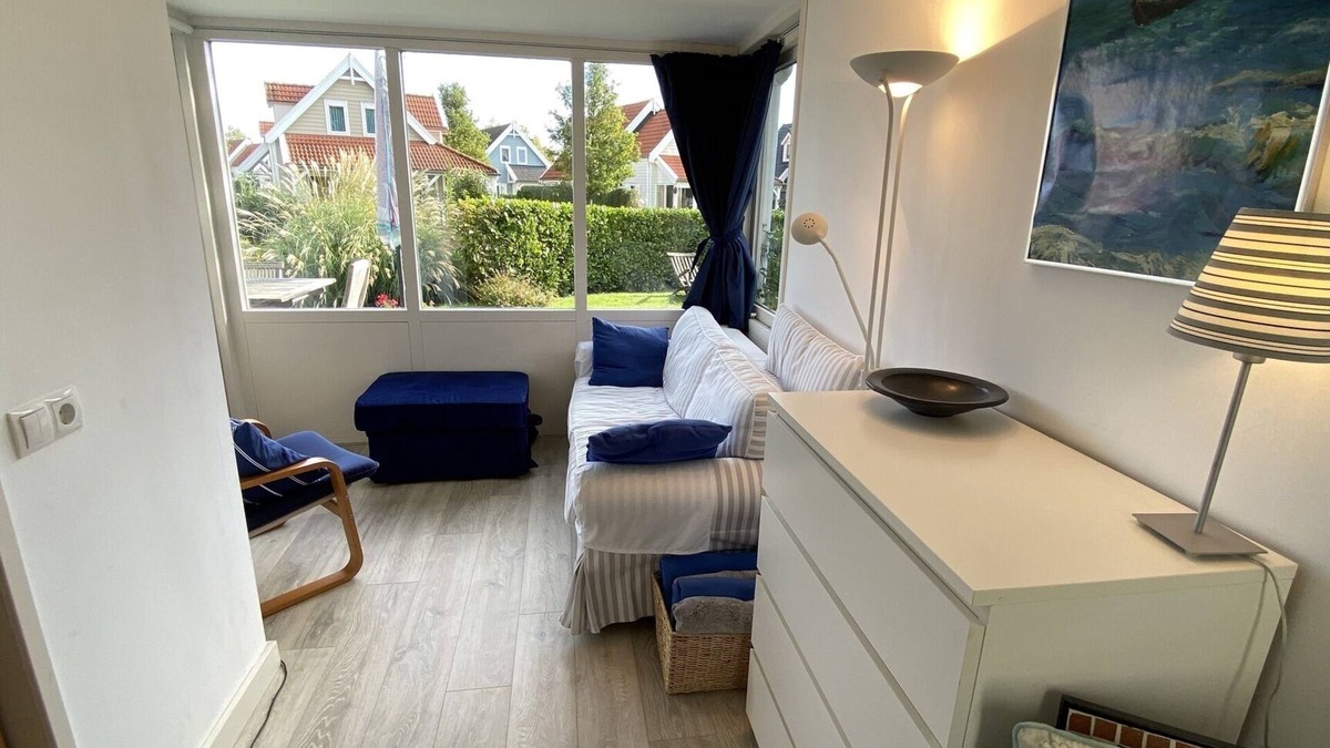 Bruinisse House | Detached holiday villa for 6 people at a vacation park in Bruinisse
