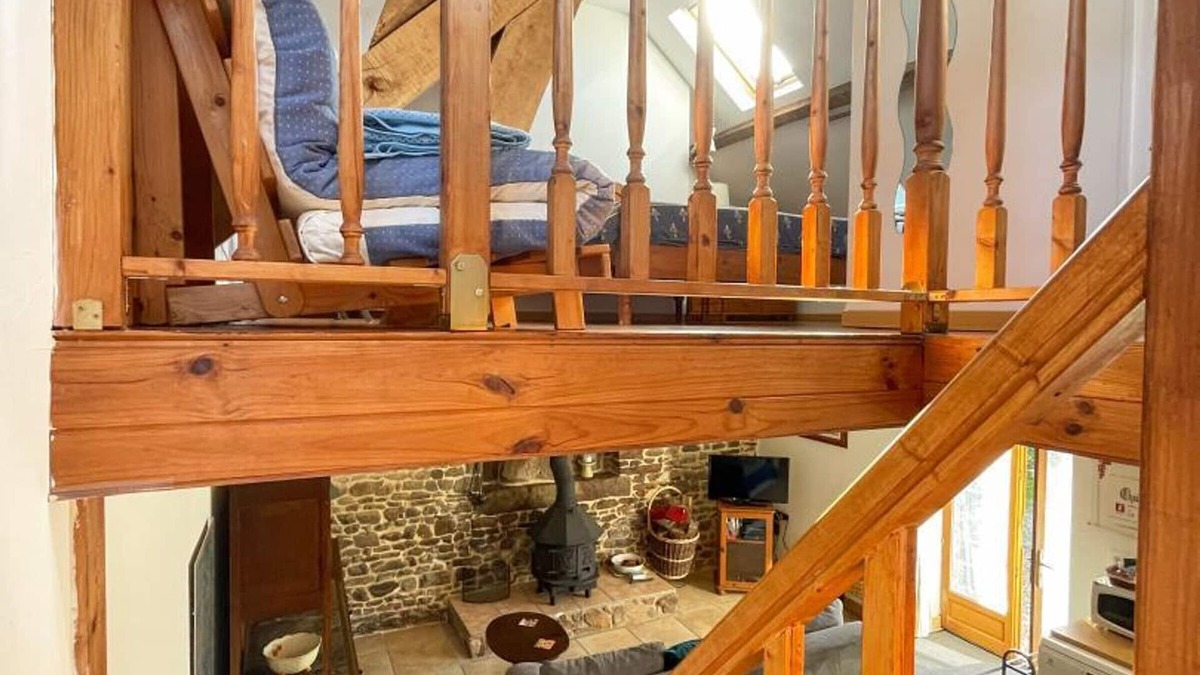 L'Epinay-le-Comte Cottage | Detached house in Normandy with outdoor spa, Wifi, and enclosed garden