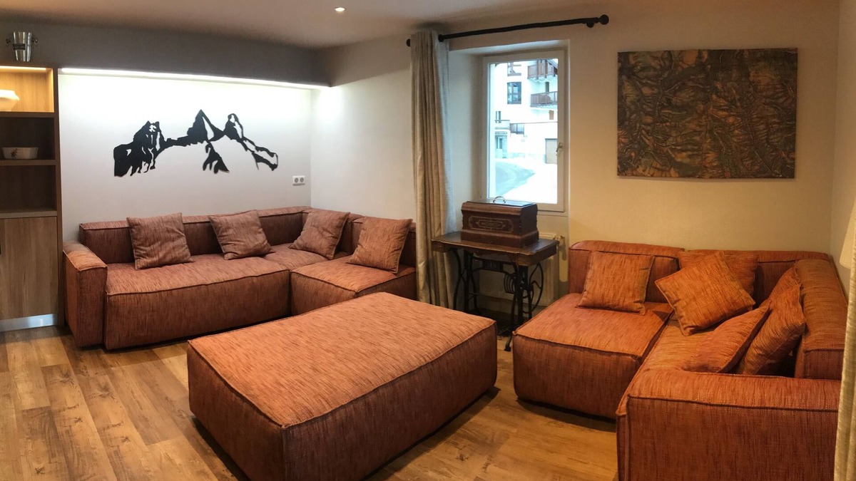 Valloire Villa | Detached house 12 people with garden in the center of Valloire at the foot of the piste
