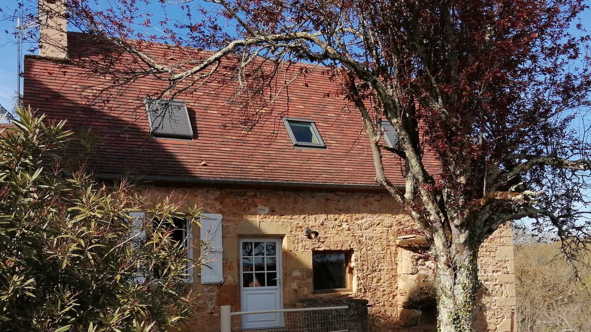 Prudhomat House | Detached house, old, renovated. Large private green space