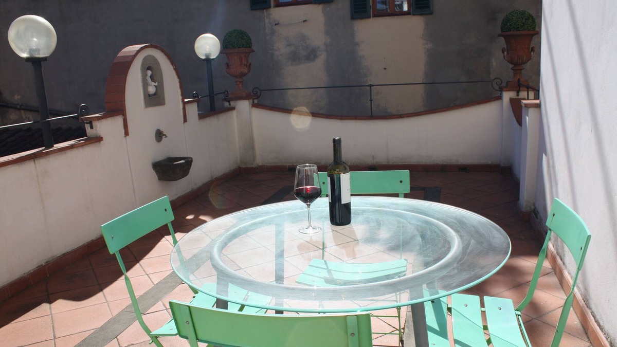 San Lorenzo Apartment | Detached house with terrace in the heart of Florence