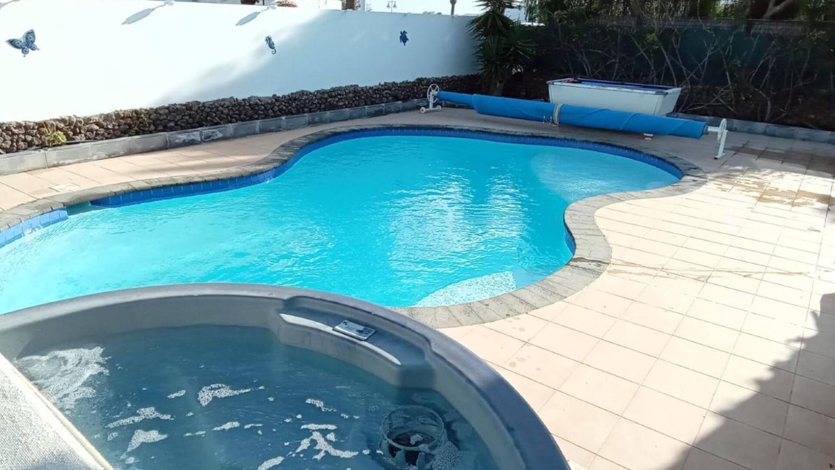 Playa Blanca Villa | Detached villa a stone's throw from the center of Playa Blanca.