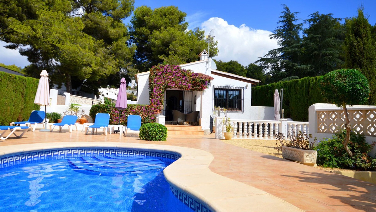 Moravit Villa | Detached Villa with Private Pool and Garden