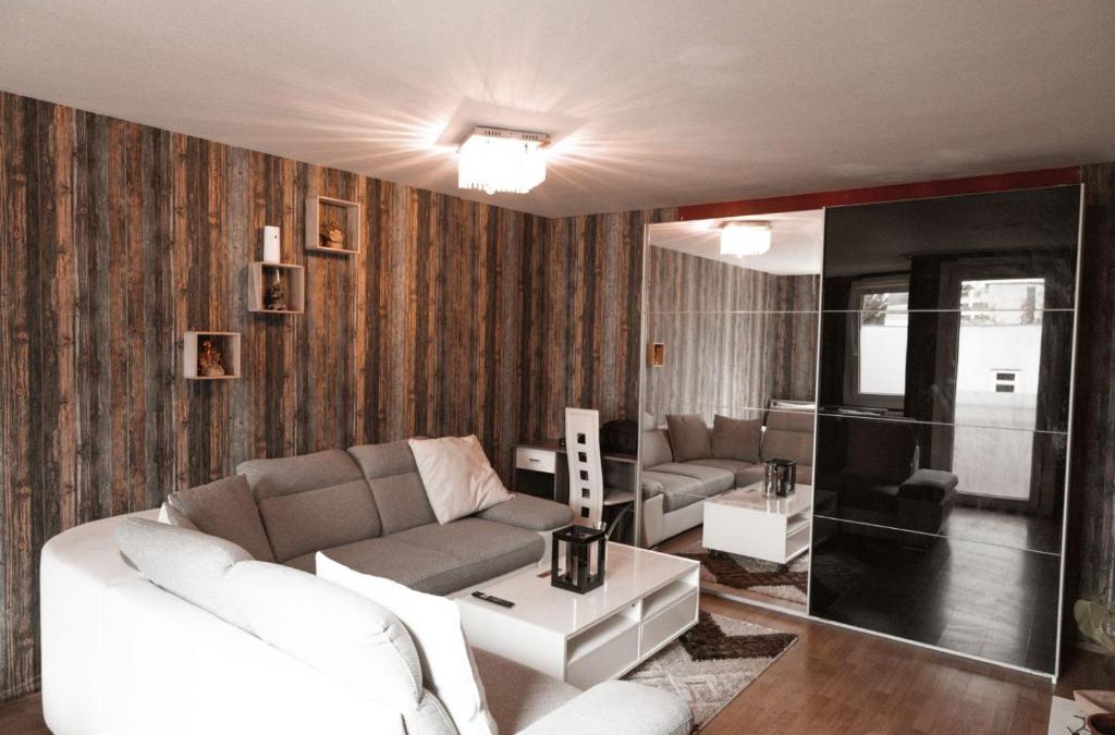 Ottakring Apartment | Details