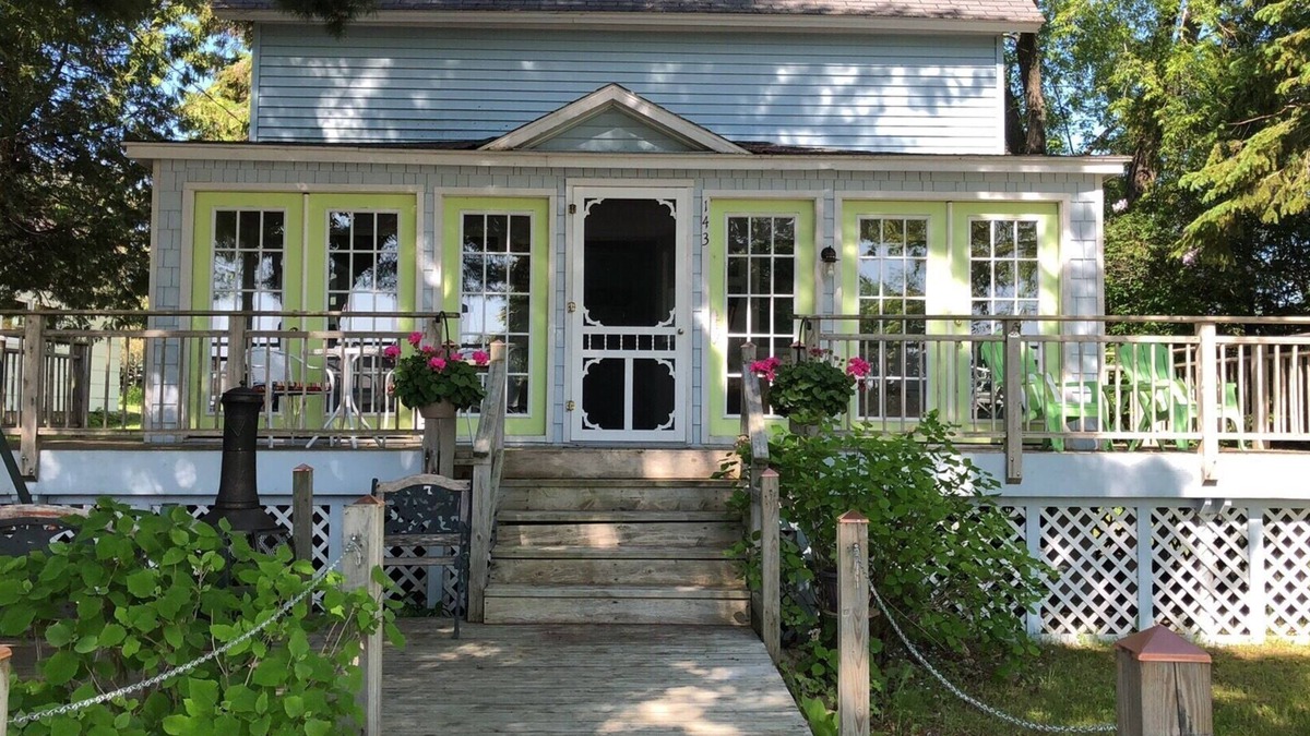 De Tour Village House | Detour Village , freighter views , cozy