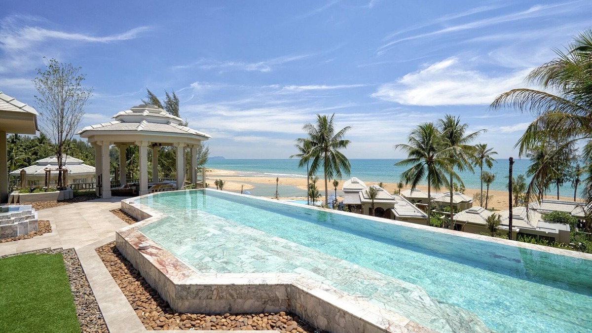 Khuk Khak Beach Hotel | Devasom Khao Lak Beach Resort & Villas