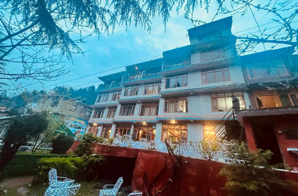 Manali Hotel | Devlok Resort - by DLS