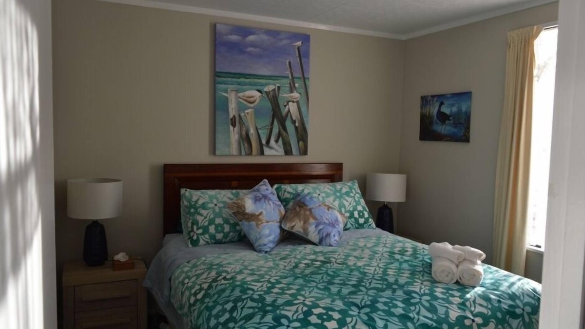 Tauranga House | Devon Cottage NZ - a home away from home, a 10 mins away from the beach