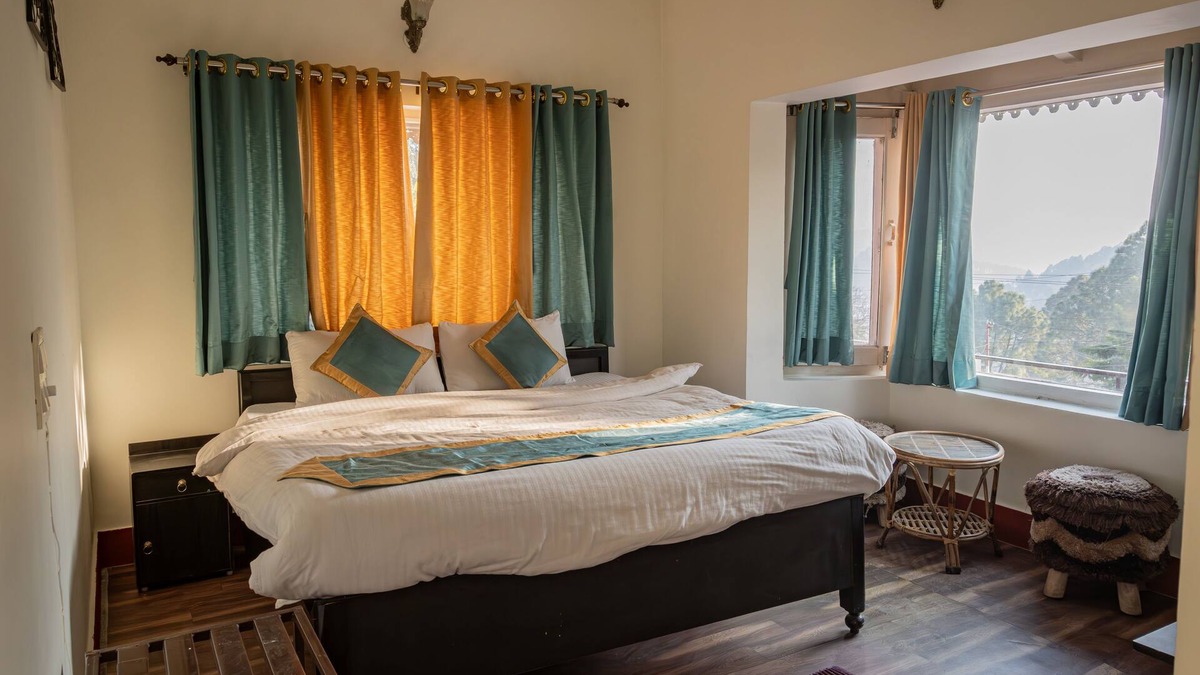 Bhagtpura Apartment | Dew Drops Homestay, on the green hills of Nainital, Uttarakhand, India.