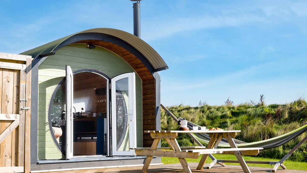 Compton Martin Cottage | DEW POND, romantic, with open fire in Blagdon