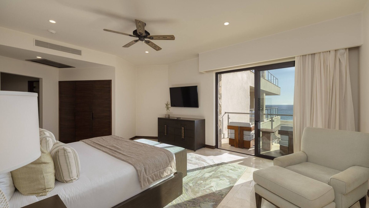 Los Cabos Condo | Diamante OCR 307 - Luxury Ocean Front 1 Bedroom Condo-Cabo