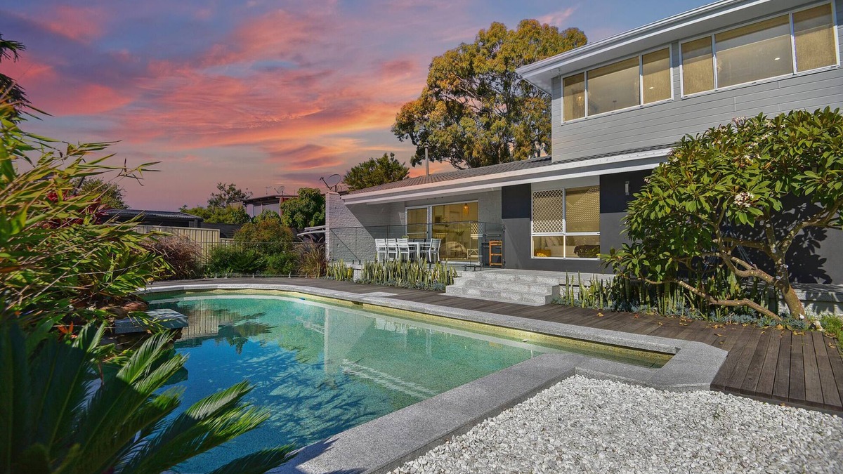Budgewoi Apartment | Diamond Head Manor