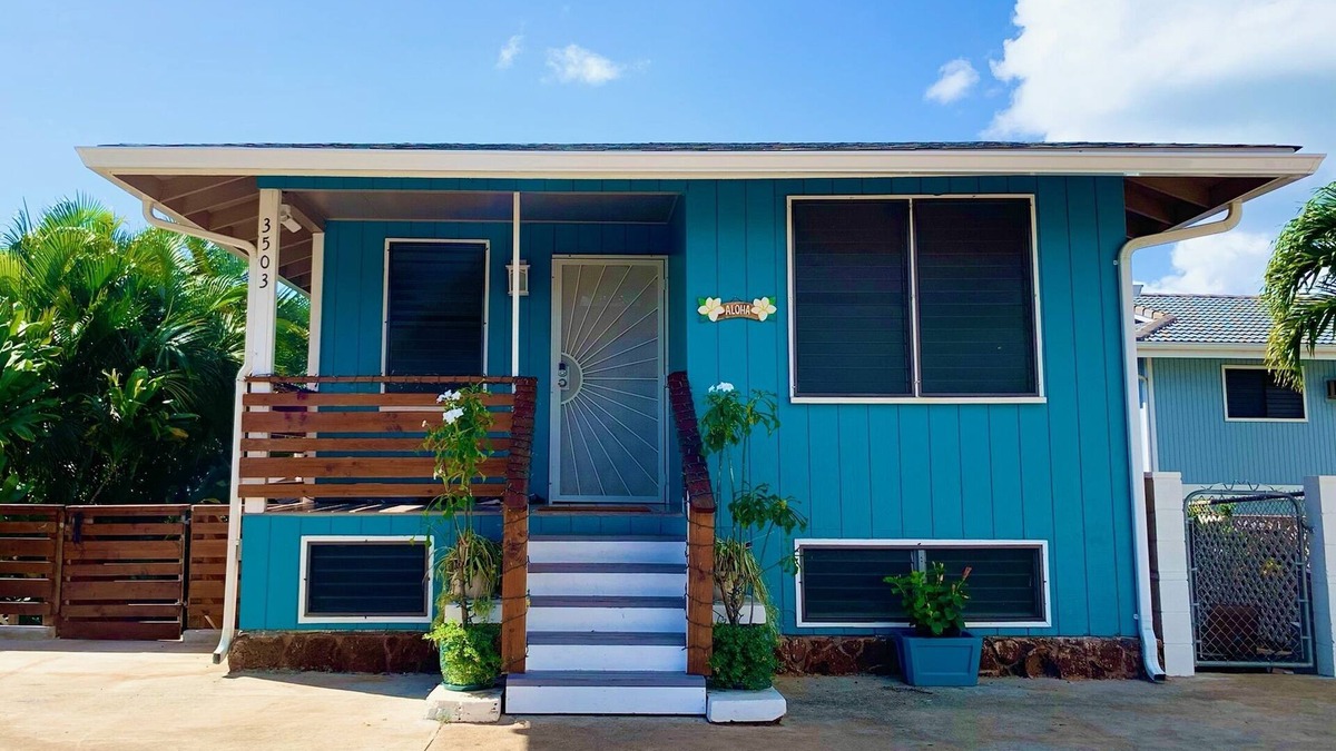 Diamond Head - Kapahulu - St. Louis Apartment | Diamond Head/Waikiki Surf Shack 2-Bedroom Private Ohana Unit